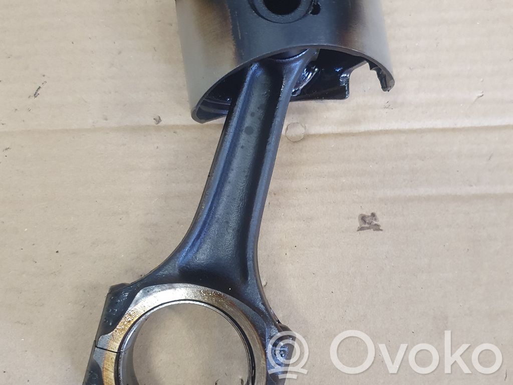 Volkswagen Golf II Piston with connecting rod 
