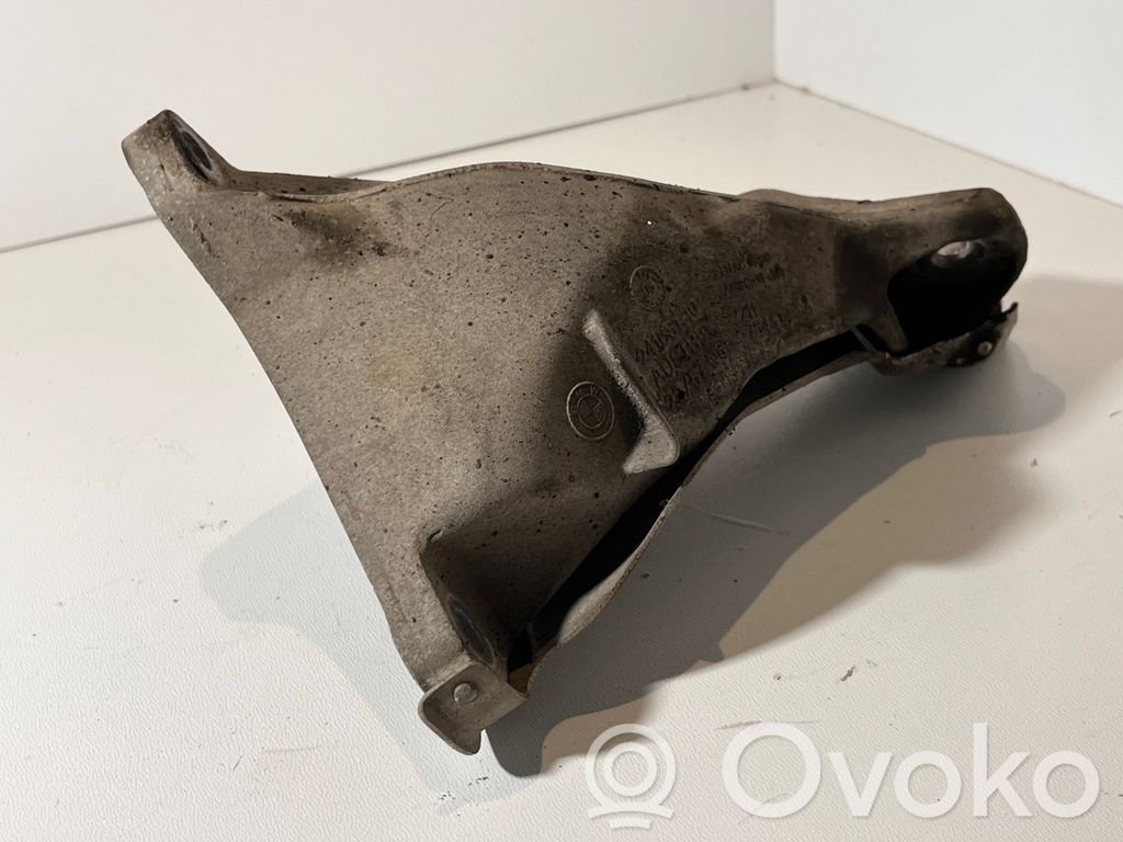 Engine mounting bracket   241681