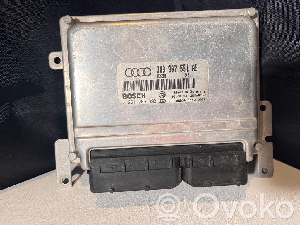 Audi A8 S8 D2 4D Engine control unit/module 