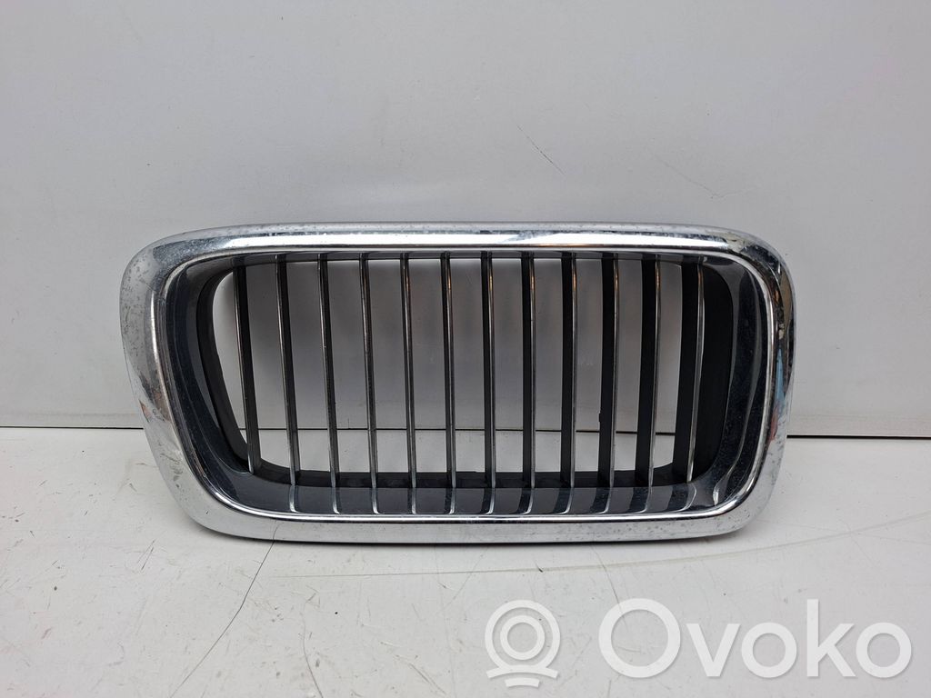 BMW 7 E38 Front grill 