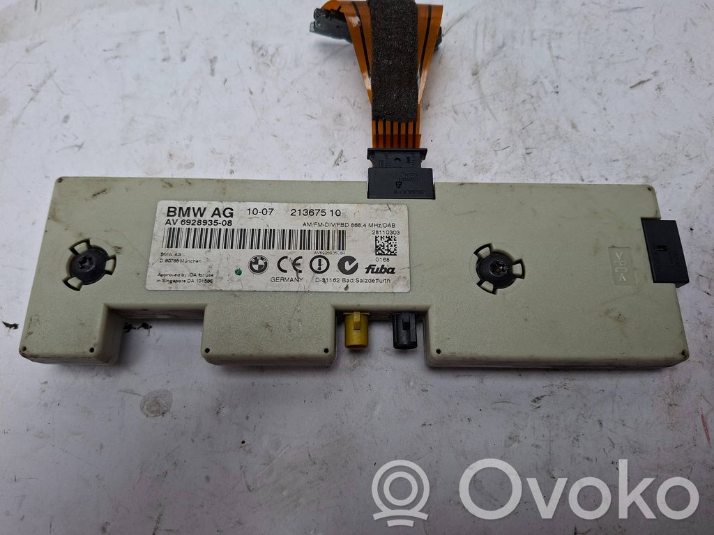Amplificateur d'antenne   21367510,6928935
