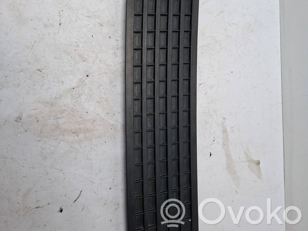 Volkswagen Crafter Grilă capotă 