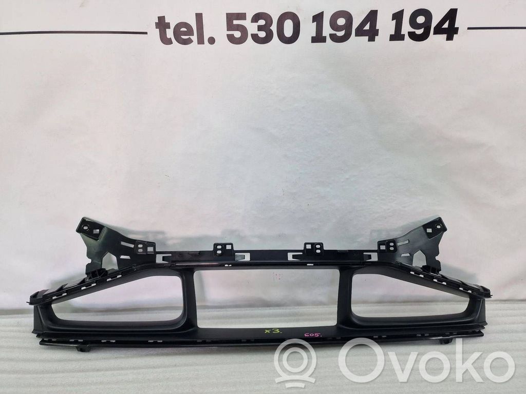Audi Q6 e-tron Unteres Gitter dreiteilig vorne 