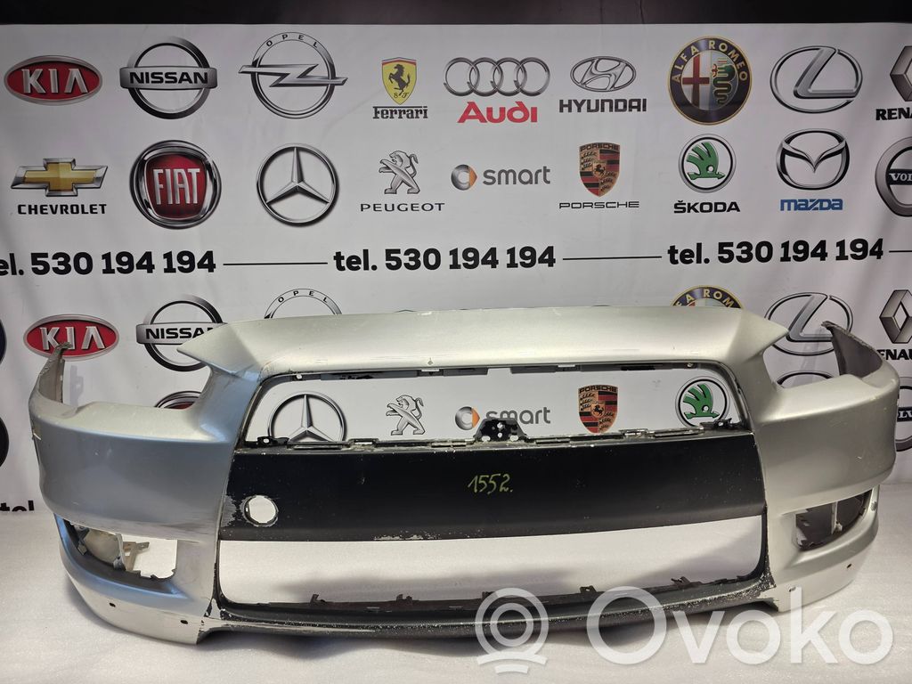 Mitsubishi Lancer VIII Parachoques delantero 