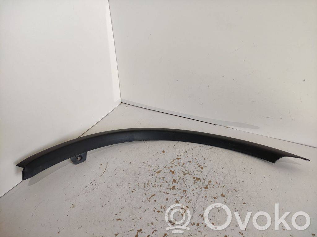 Mitsubishi Outlander Contur aripă față 