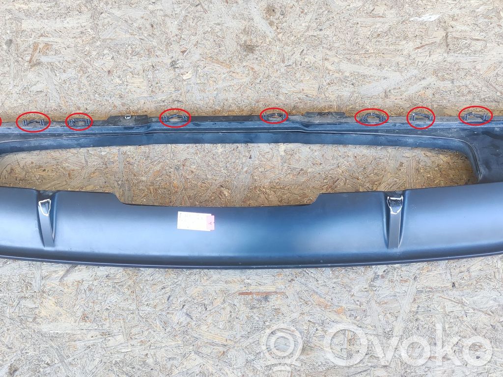 Audi Q8 Moldura inferior del parachoques trasero 