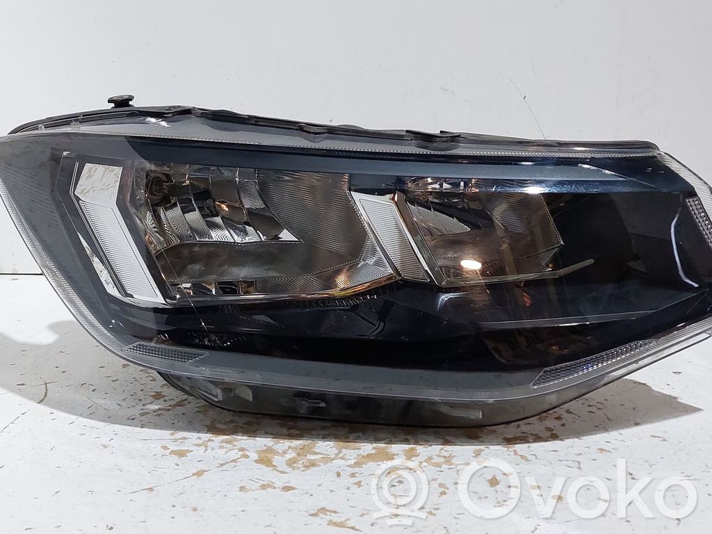 Volkswagen Caddy Priekinis žibintas 