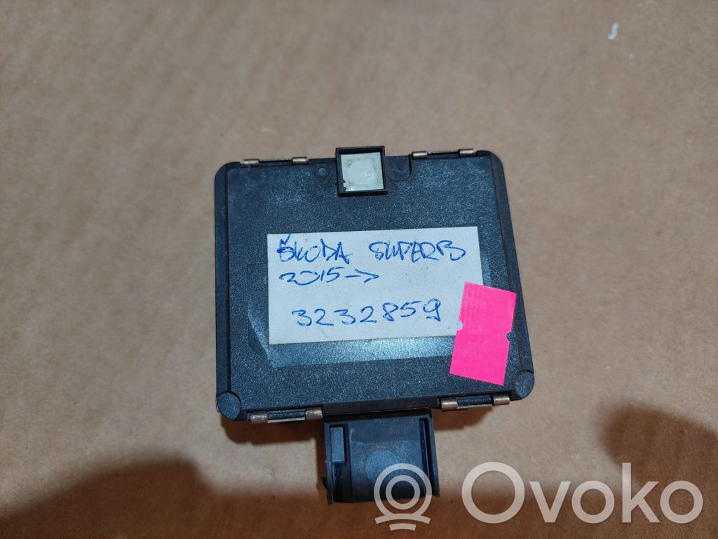 Skoda Superb B8 (3V) Radar / Czujnik Distronic 
