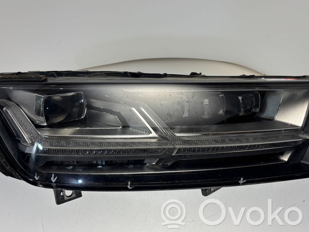 Audi Q7 4M Phare frontale 