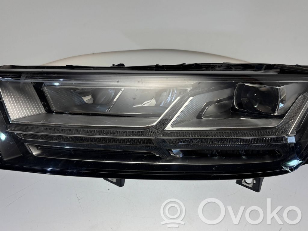 Audi Q7 4M Scheinwerfer 