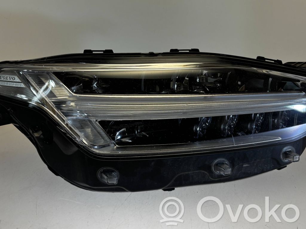 Volvo XC90 Scheinwerfer 
