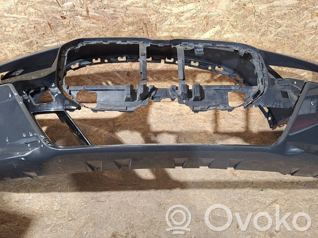 BMW 7 G70 Parachoques delantero 