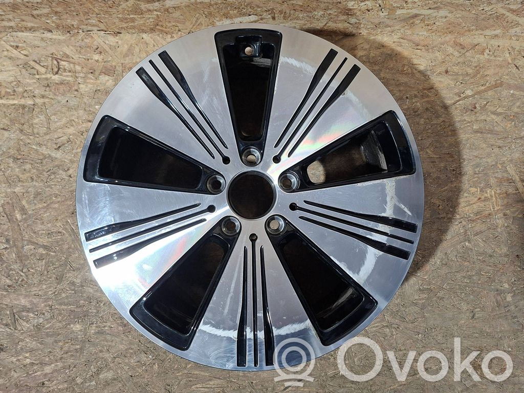 Mercedes-Benz EQA R18-alumiinivanne 