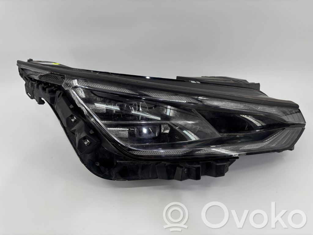 Etu-/Ajovalo   K829K85