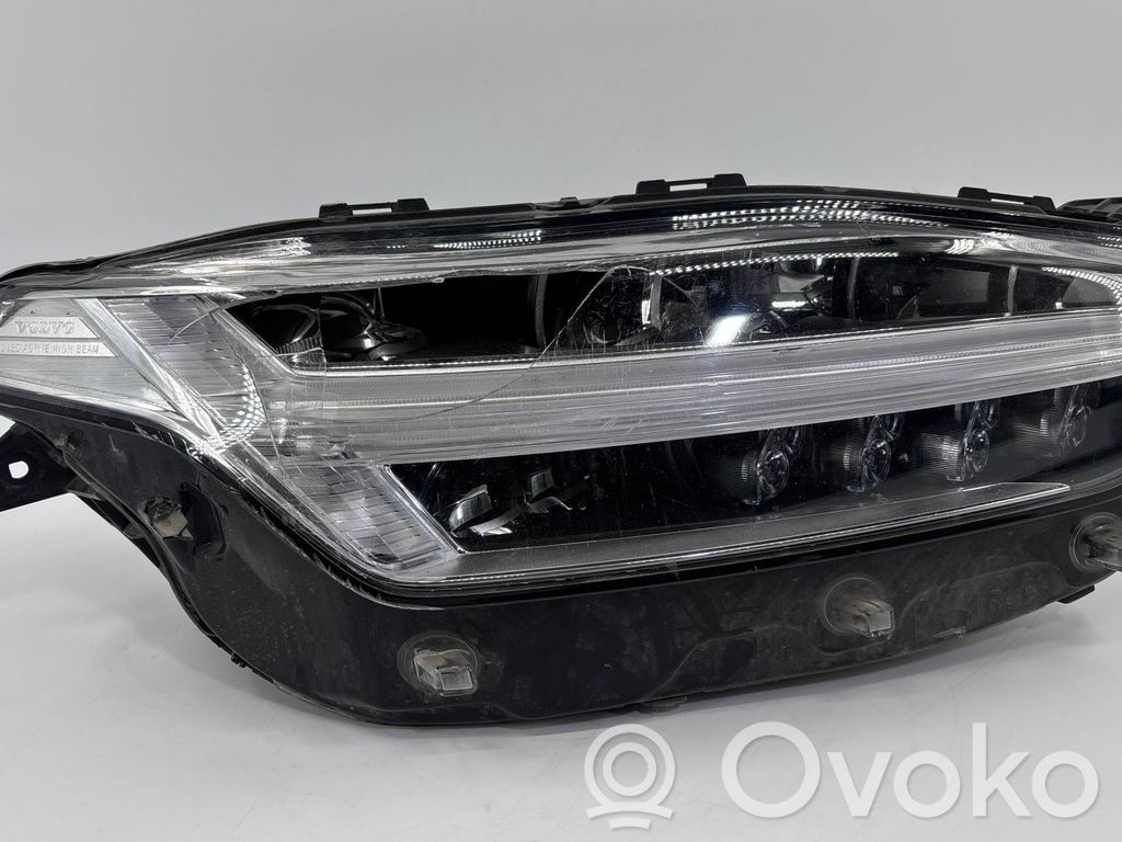 Volvo XC90 Scheinwerfer 