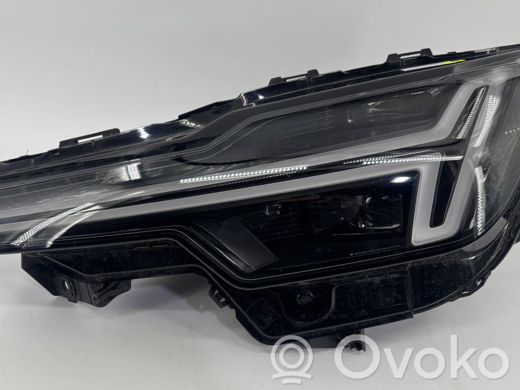 Volvo XC90 Scheinwerfer 