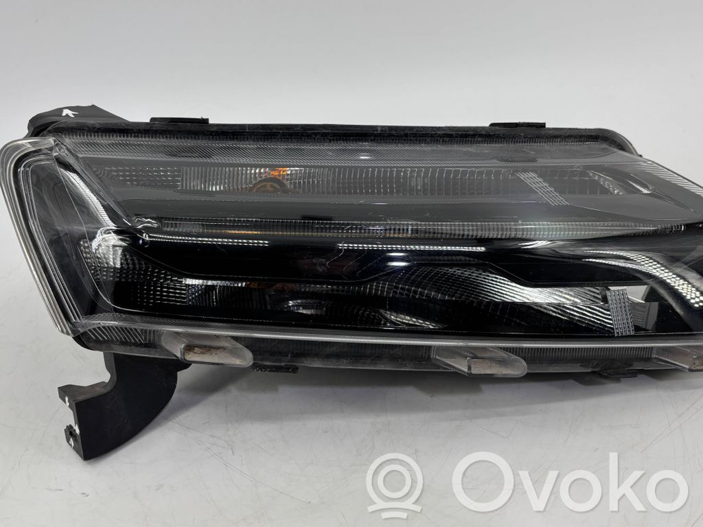 Dacia Spring Headlight/headlamp 