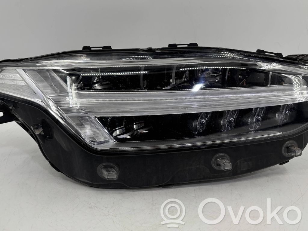 Volvo XC90 Scheinwerfer 