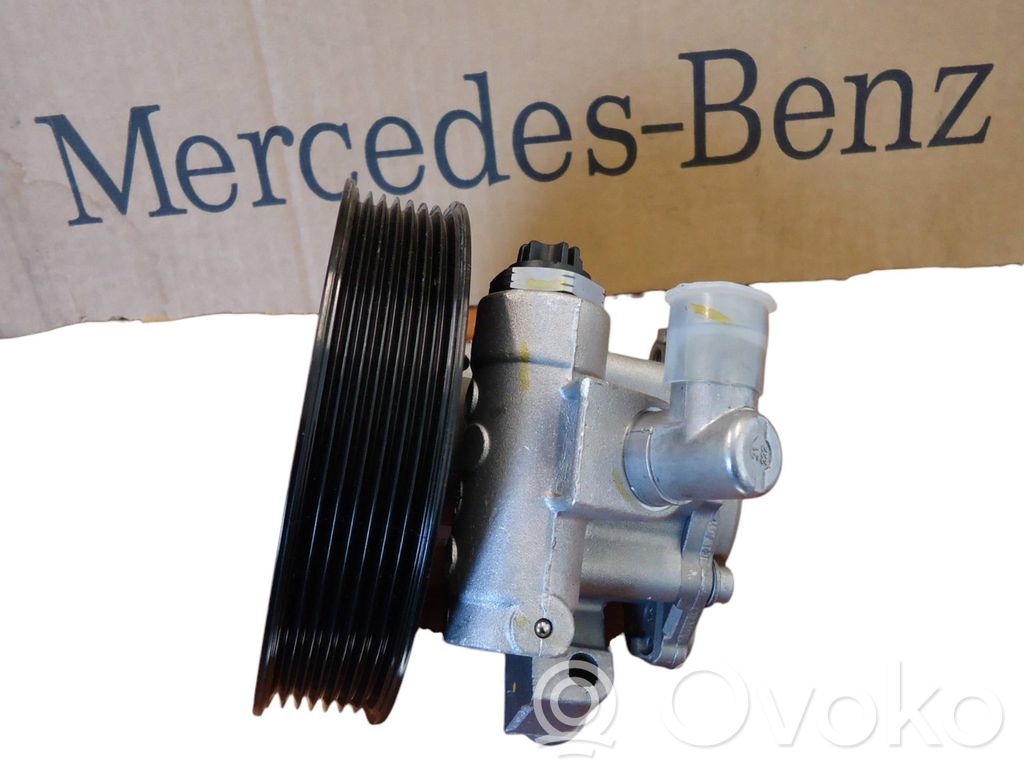 Mercedes-Benz Sprinter W907 W910 Pompa wspomagania 