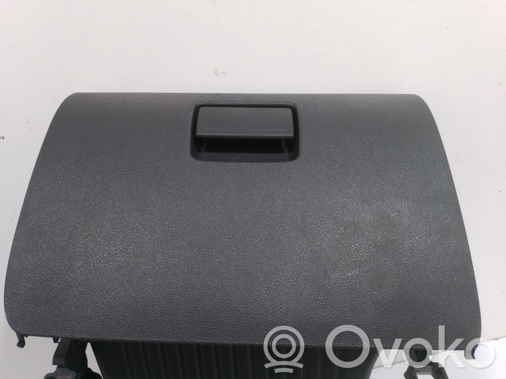 Daiktadėžė   4M51A06044