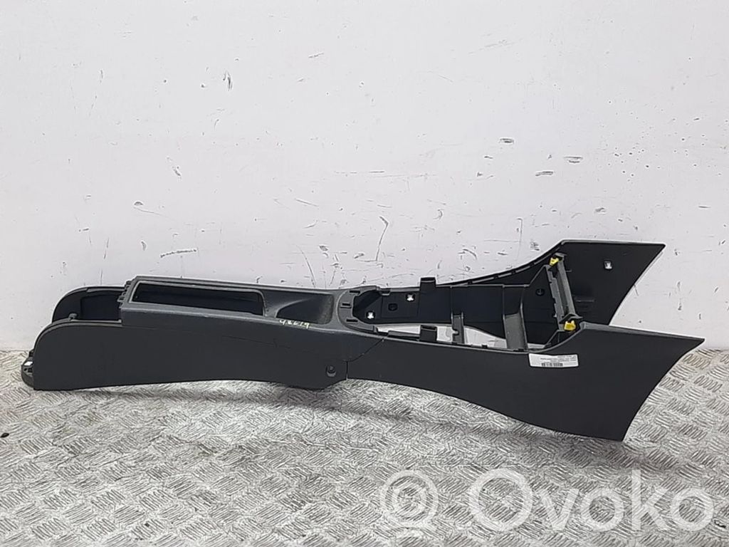 Opel Corsa E Armrest 