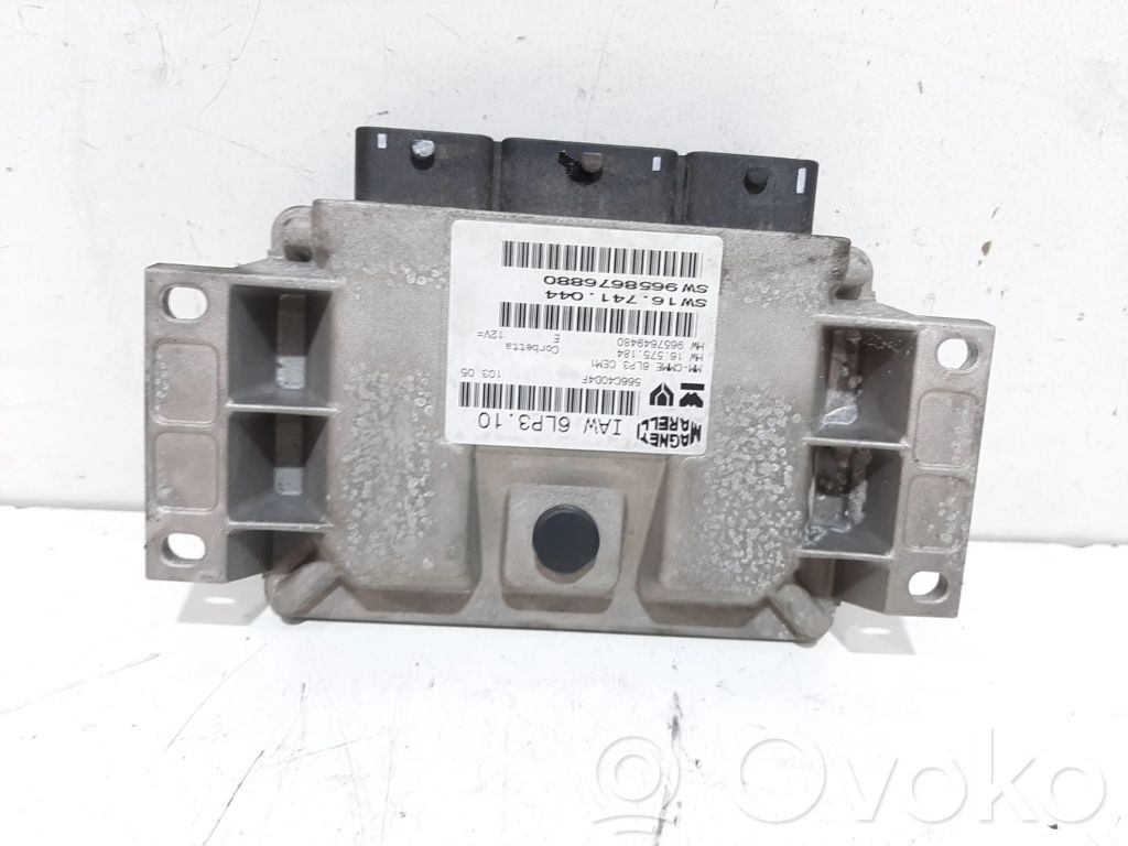 Peugeot 407 Engine control unit/module 