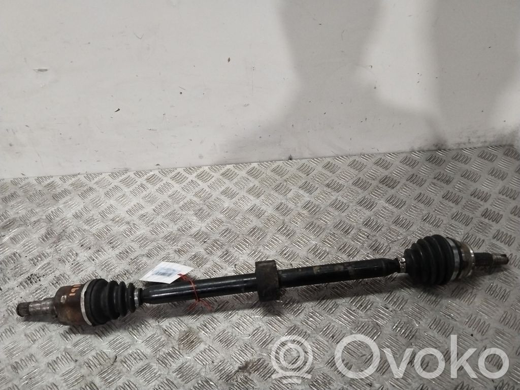 Opel Corsa D Półoś przednia 