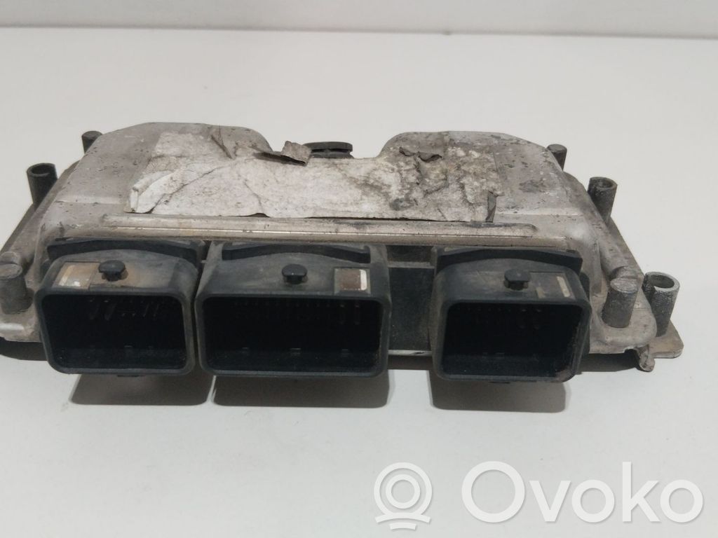 Sterownik / Moduł ECU   0261208101