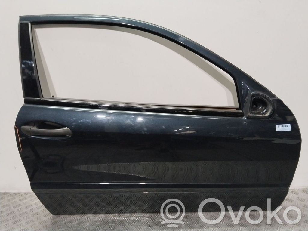 Mercedes-Benz C W203 Drzwi przednie 