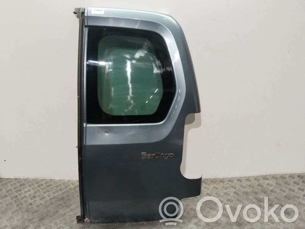 Puerta trasera   8703E3