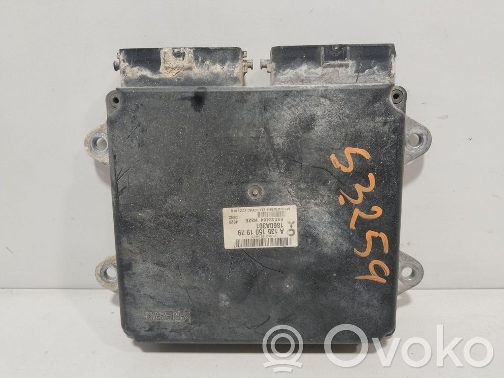 Unidad de control/módulo del motor   A1351501979