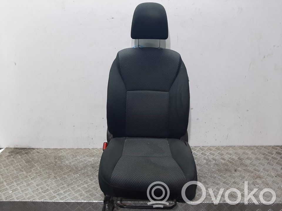Opel Zafira B Kuljettajan istuin 