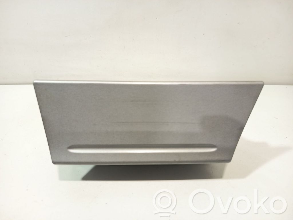 Ford Focus Aschenbecher vorne 