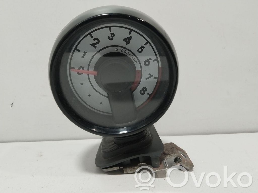 Ceas   832700H010