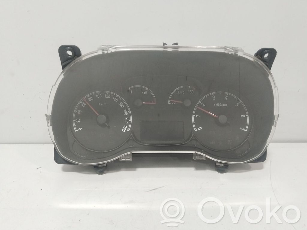 Opel Combo D Compteur de vitesse tableau de bord 