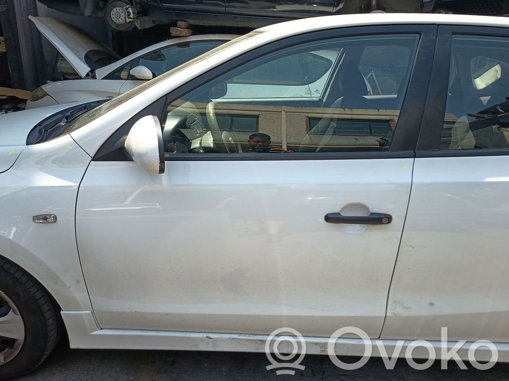 Hyundai i30 Ușă față 