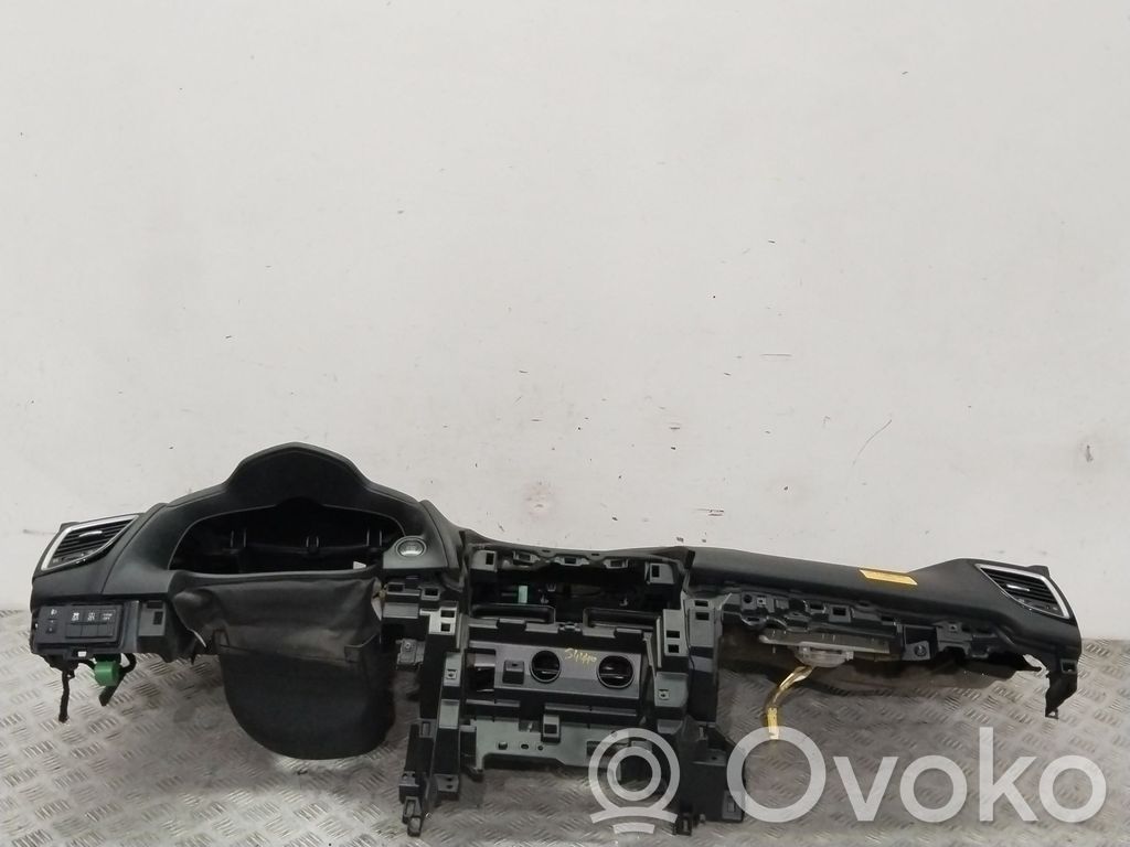 Mazda 3 III Bord 