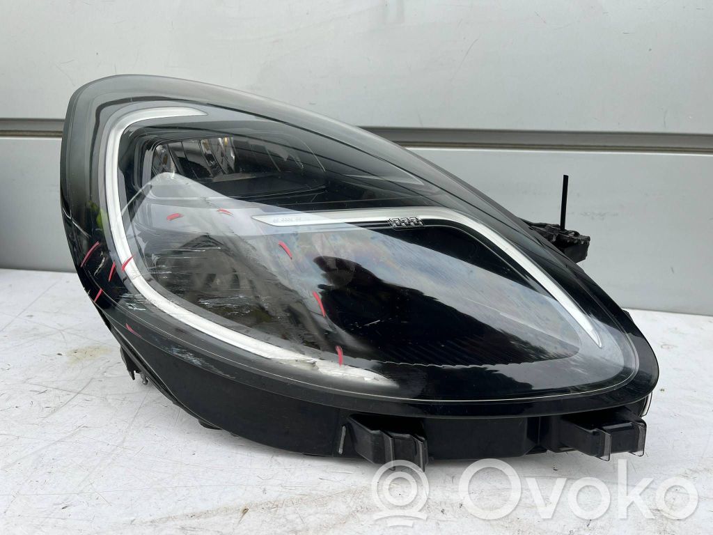 Ford Puma Headlight/headlamp 