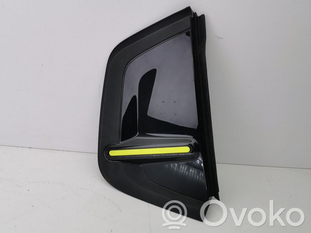 Citroen e-C3 C-pilarin verhoilu 