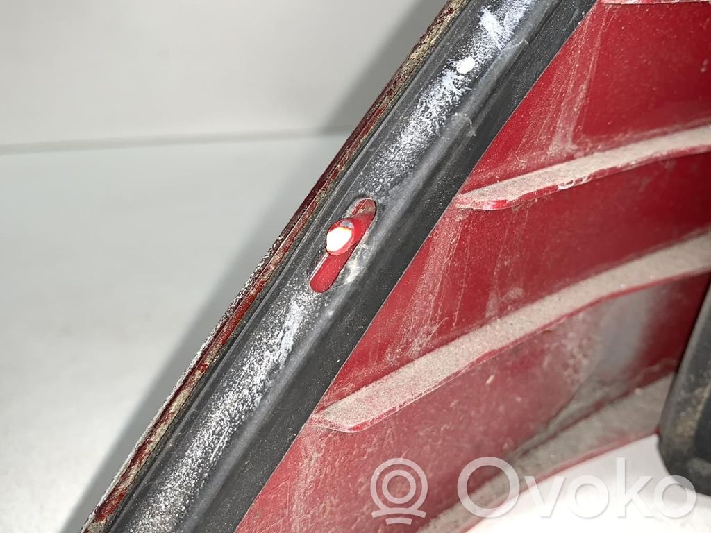 Ford Mondeo Mk III Lampa tylna 