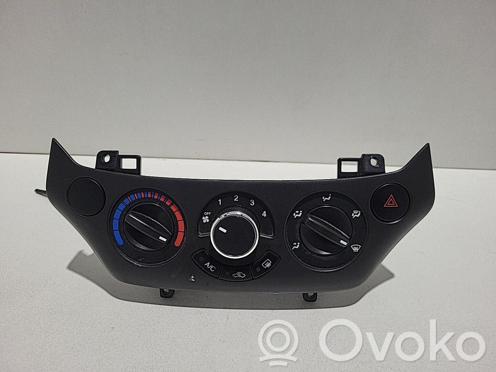 Chevrolet Aveo Climate control unit 