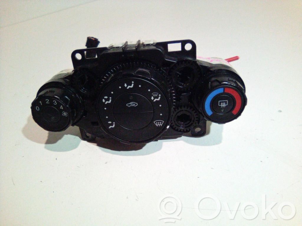 Ford Fiesta Climate control unit 