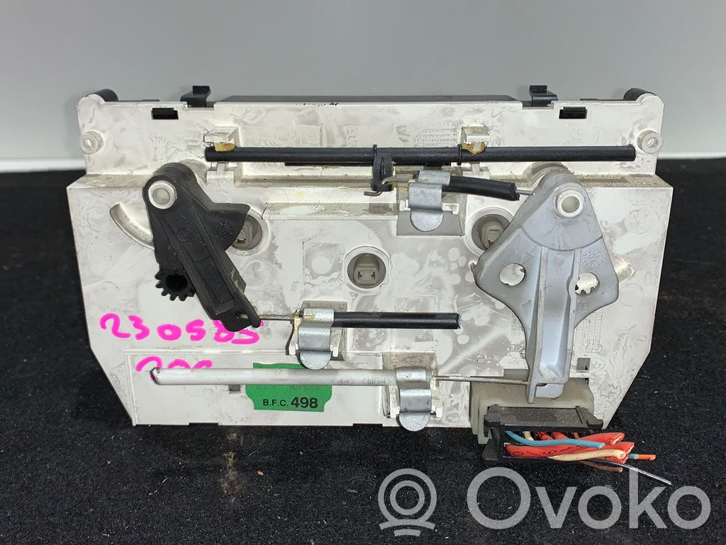 Peugeot 206 Climate control unit 