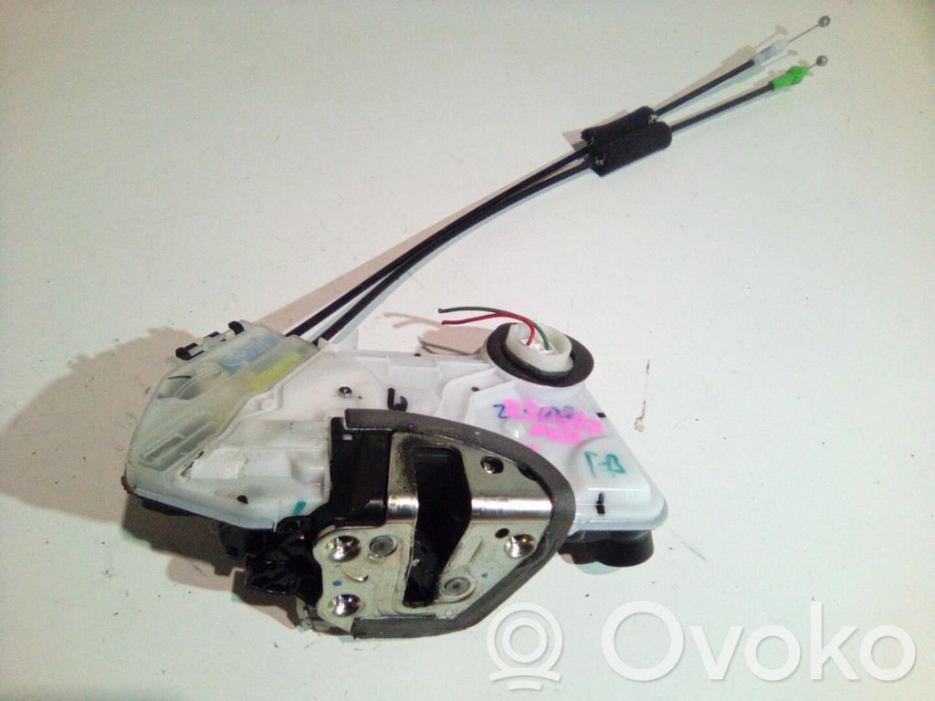 Peugeot 108 Front door lock 