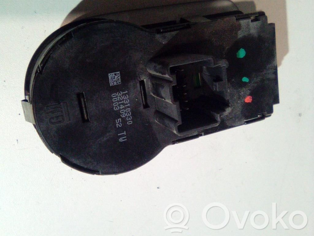 Opel Corsa D Light switch 
