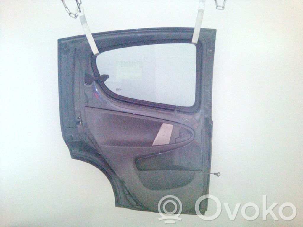Peugeot 107 Galinės durys 