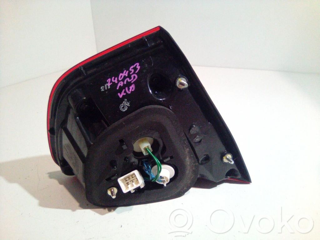 KIA Rio Takaluukun takavalot 