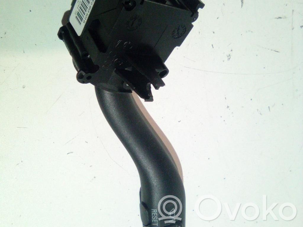 Audi A4 S4 B6 8E 8H Pyyhkijän vipu 