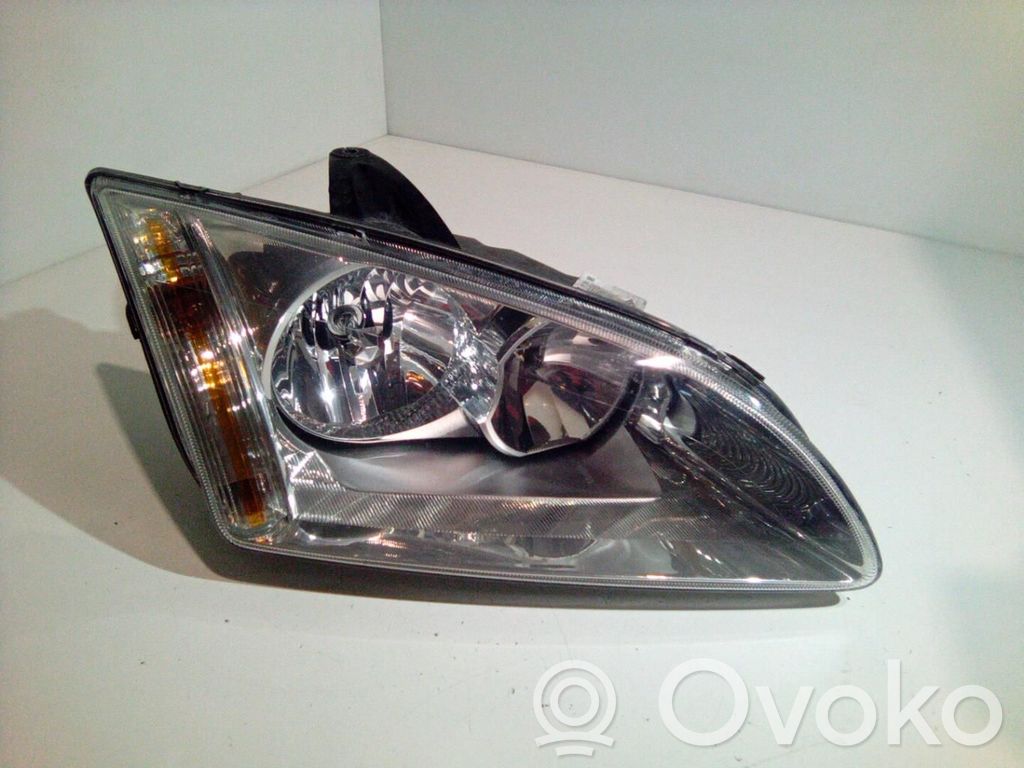 Ford Focus Headlight/headlamp 
