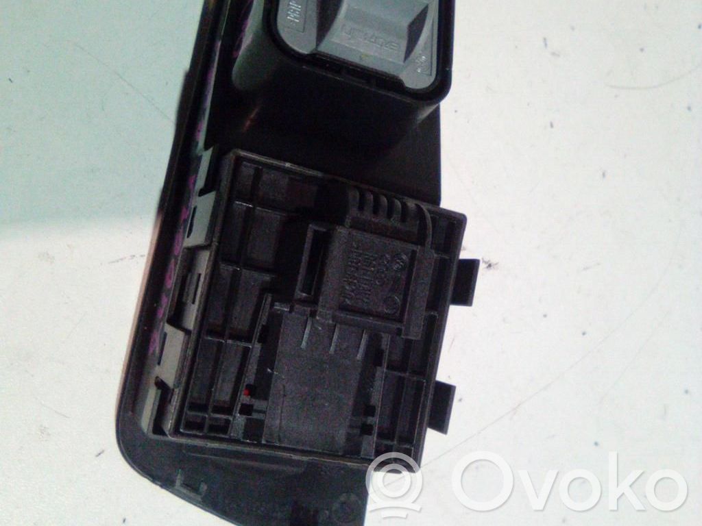 Electric window control switch   8X0959851B5PR